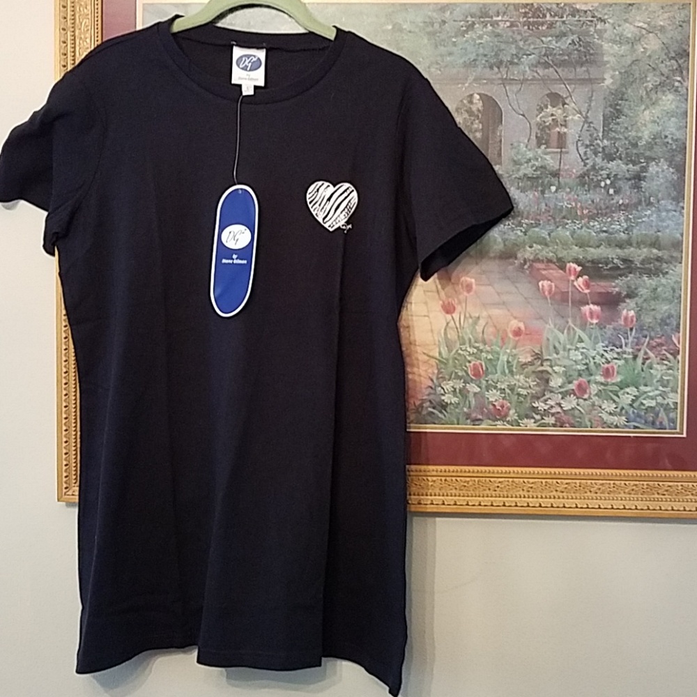 New w/ Tags Black T-shirt with Zebra Heart detail